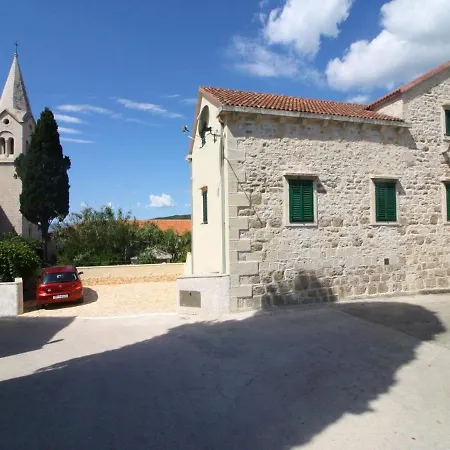 Διαμέρισμα Tina, Sumartin